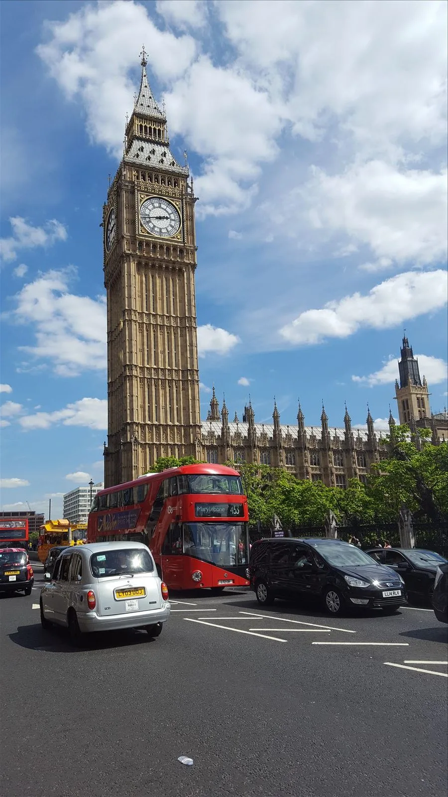 Big Ben and red bus at Westminster