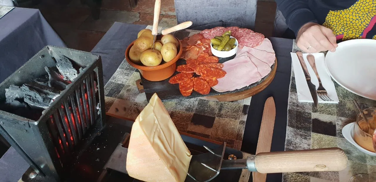 Meat and cheese platter in Andorra