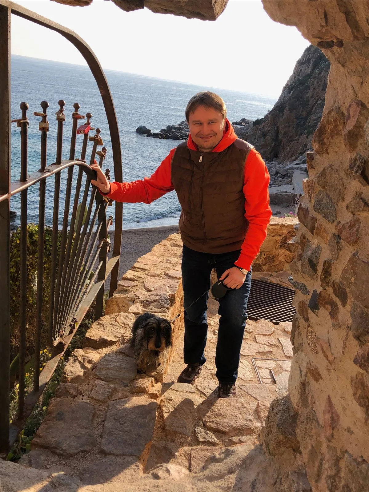 Man on the fortress walls of Tossa