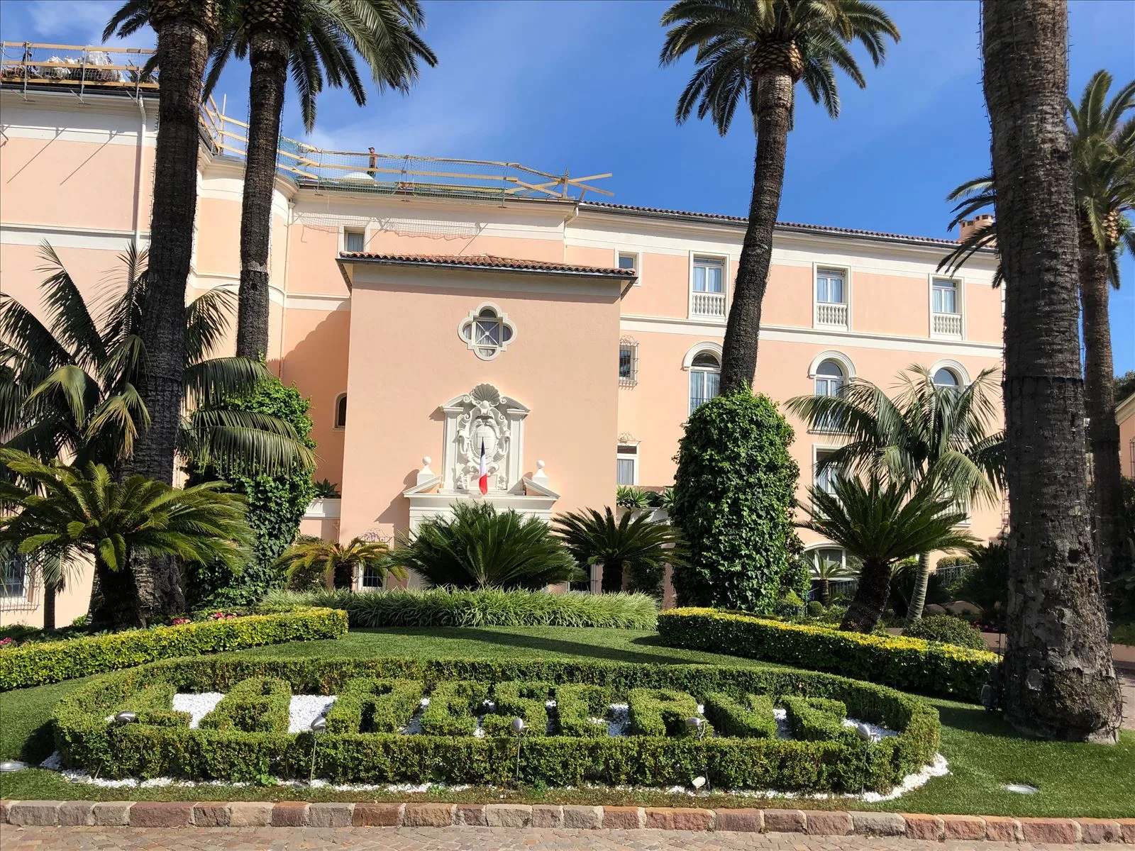 Garden with palm trees in Boulieu-sur-Mer