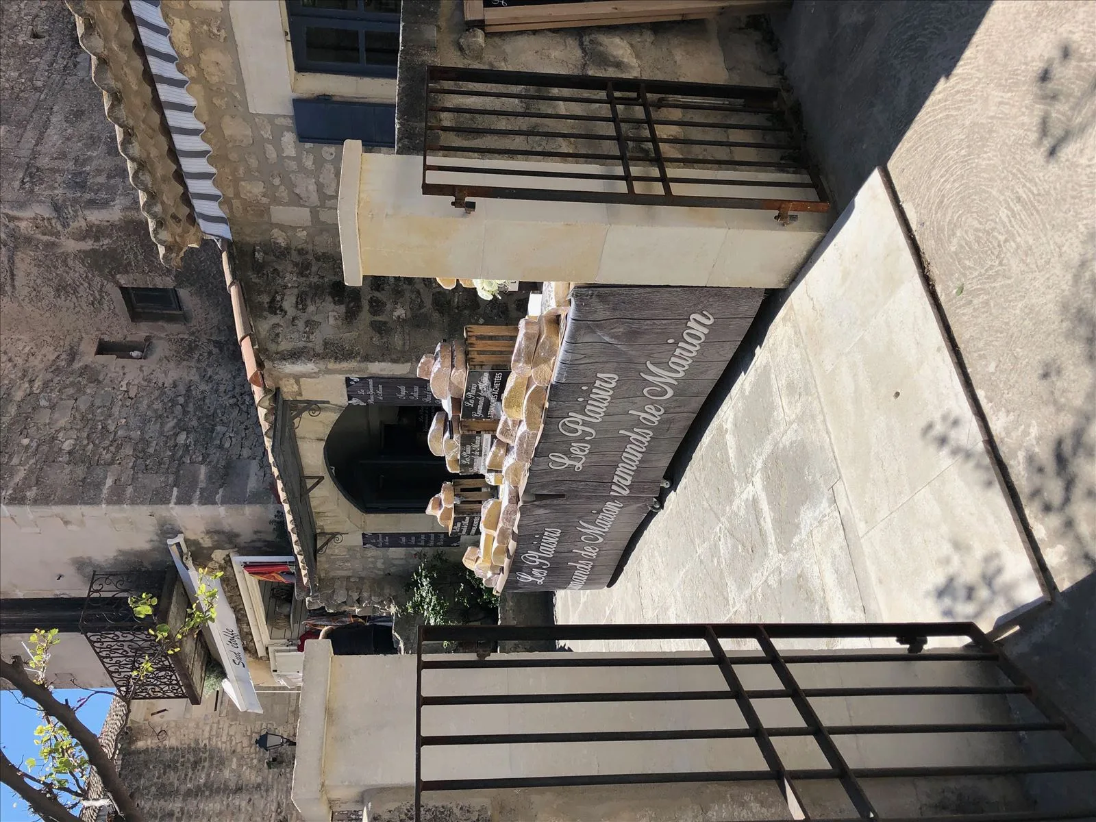 Entrance to Carrières des Lumières quarry
