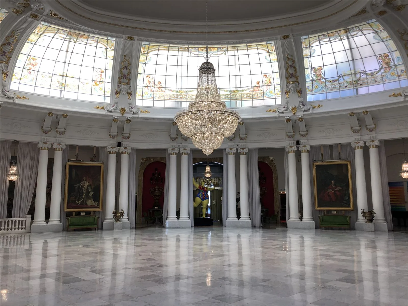 Dome of Negresco hotel - interior with chandelier