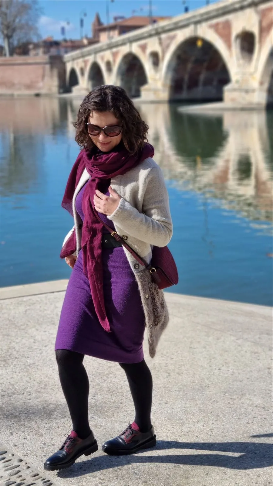 Woman by Garonne waterfront in Toulouse