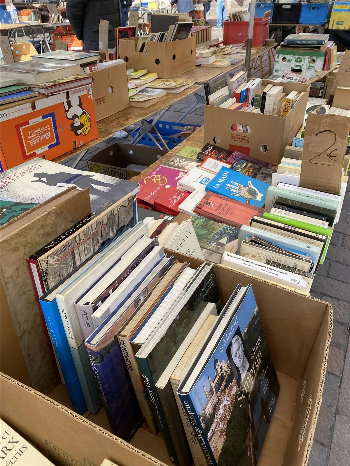 Book market — colorful covers