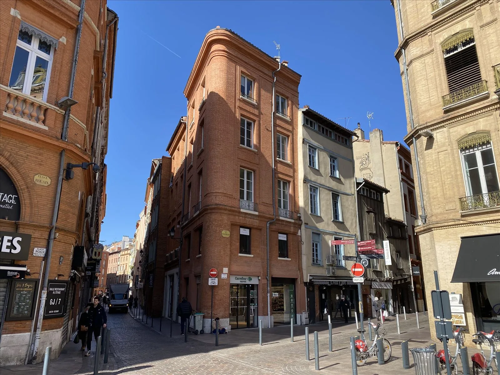 Red brick on Toulouse street