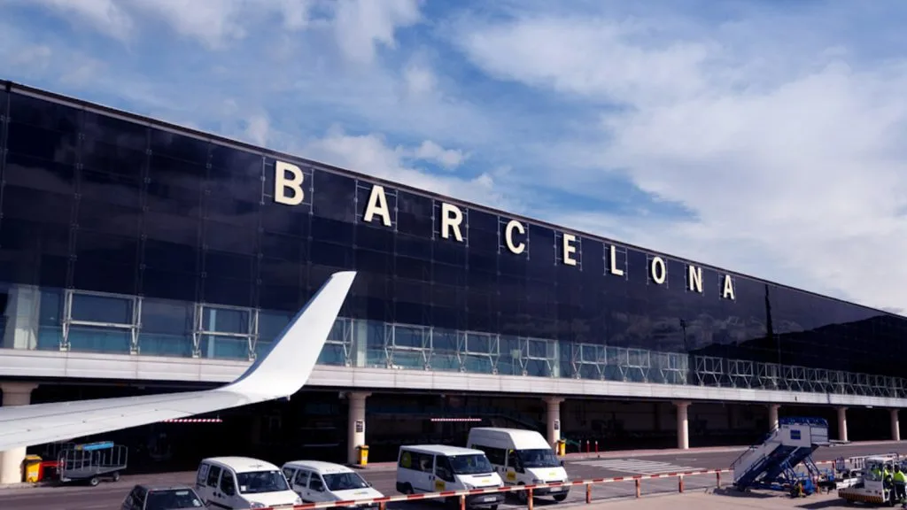 Entrance to Barcelona airport terminal