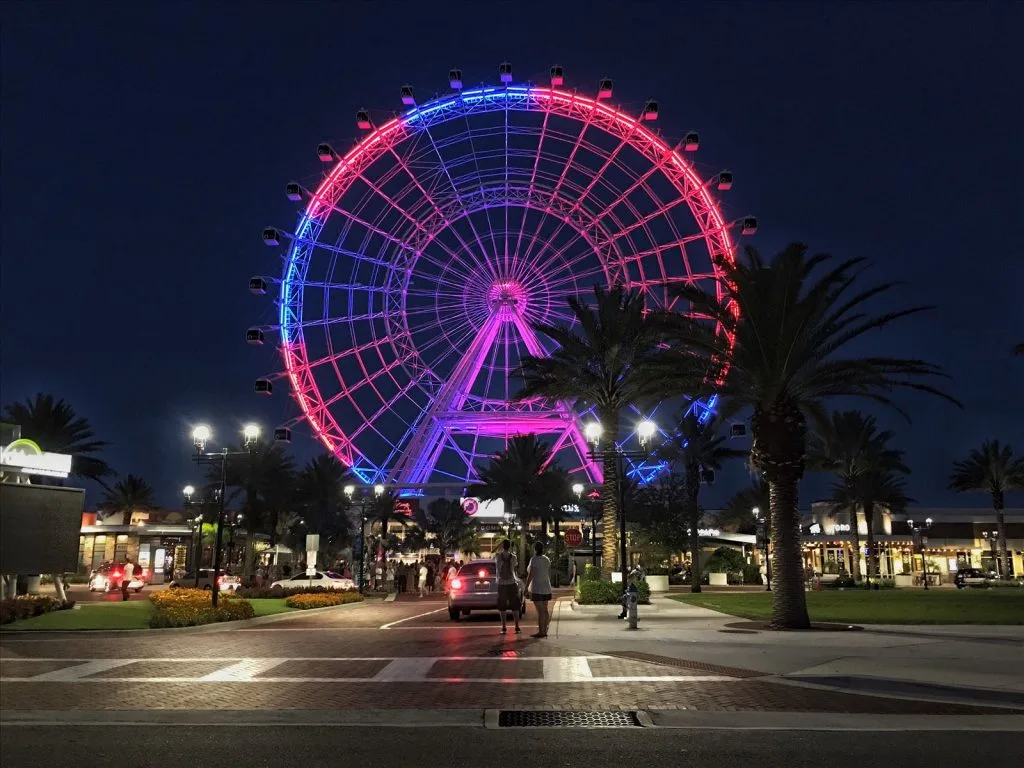 ICON Park Ferris wheel at night, Orlando