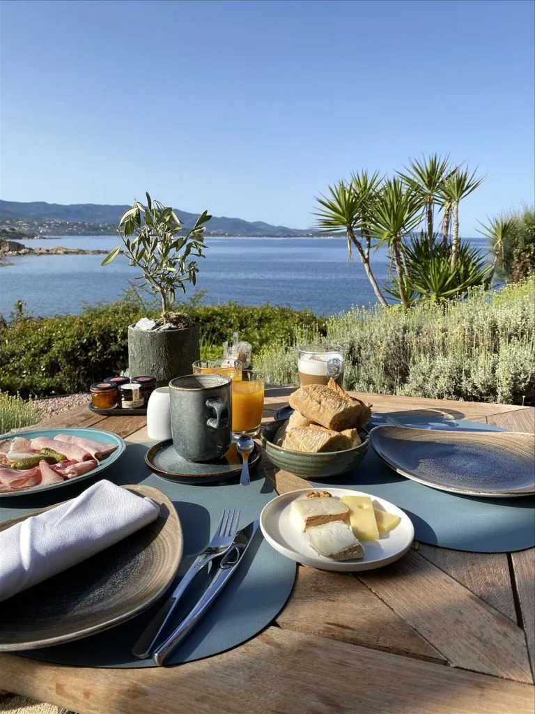 Breakfast on terrace with sea view