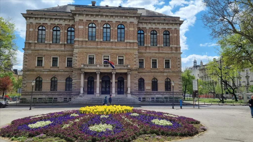 Хорватский национальный театр в Загребе