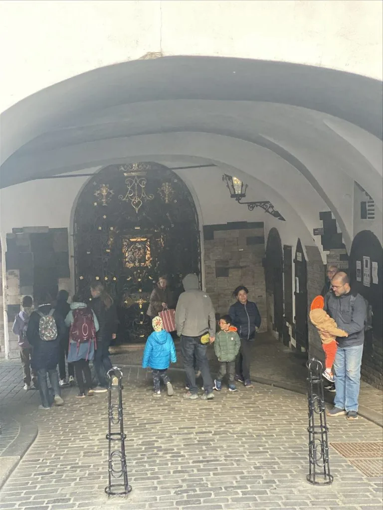 Часовня Каменных ворот в Загребе