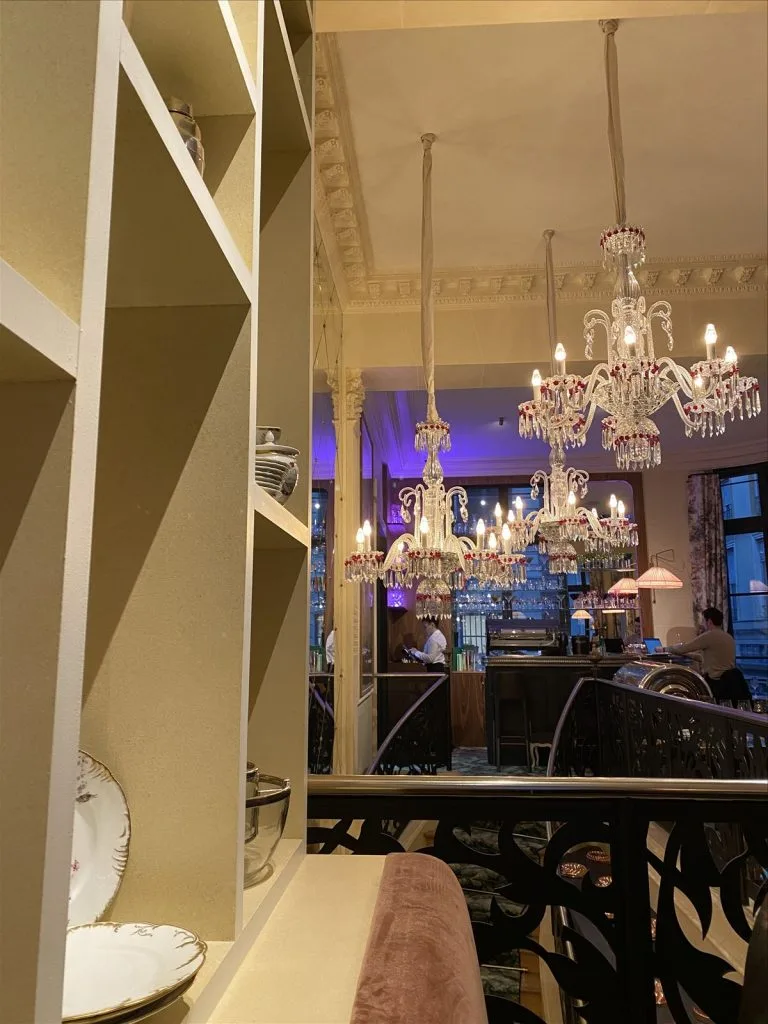 Chocolate atelier Alain Ducasse - interior