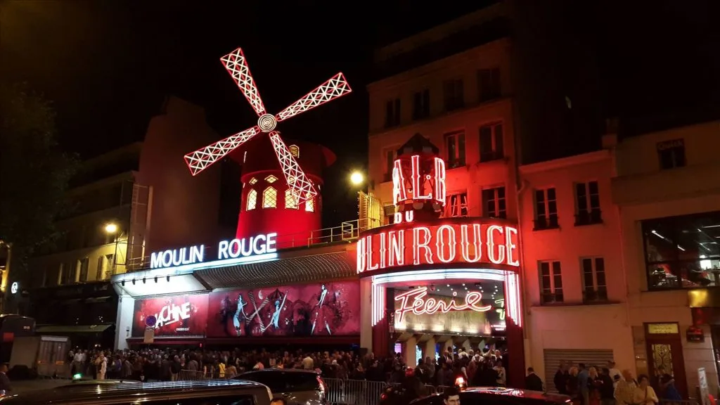 Moulin Rouge neon sign at night