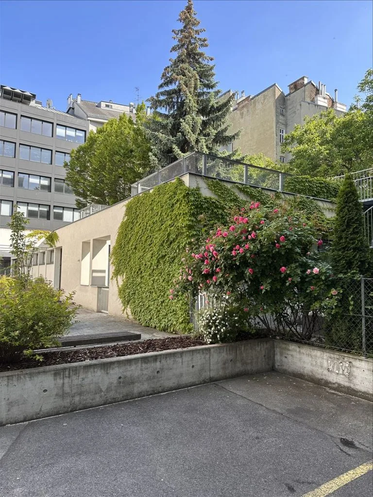 Entrance to residential building by garden in Vienna