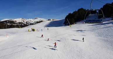 Grandvalira blue ski slope